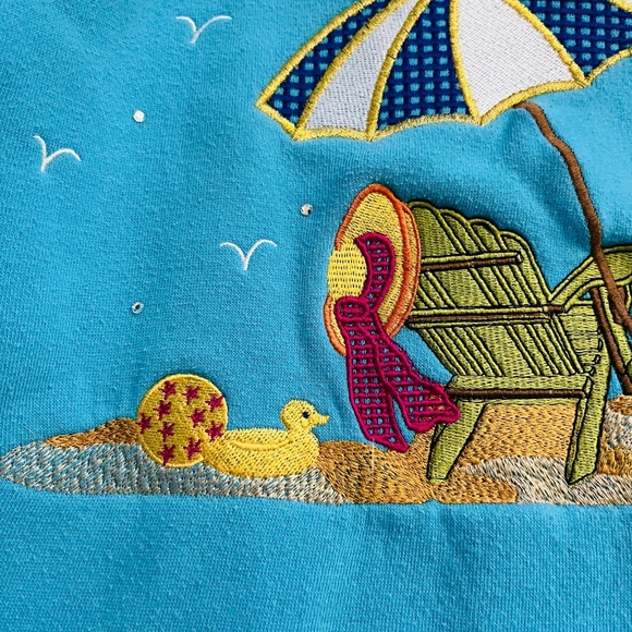 Quacker Factory Vintage Beach Chair Two Sided Sweatshirt Light Blue Size Small - Picture 5 of 12